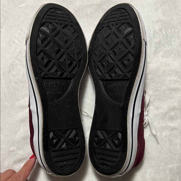 Converse Burgundy - Picture 6 of 7
